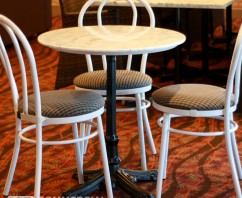 Café Tables : A unique attractive centre piece for every occasion